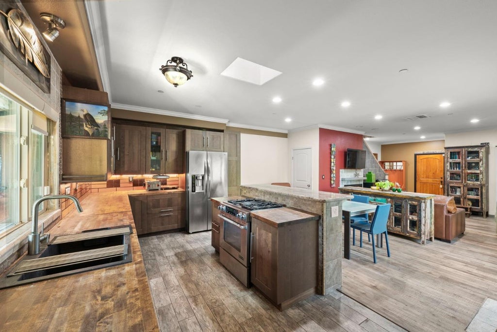 18 S 21st St 200, San Jose