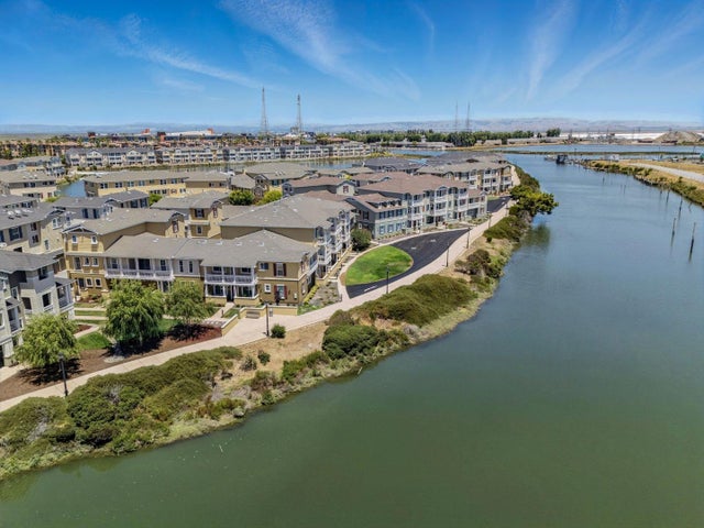 636 Fan Tail Way 905, REDWOOD CITY