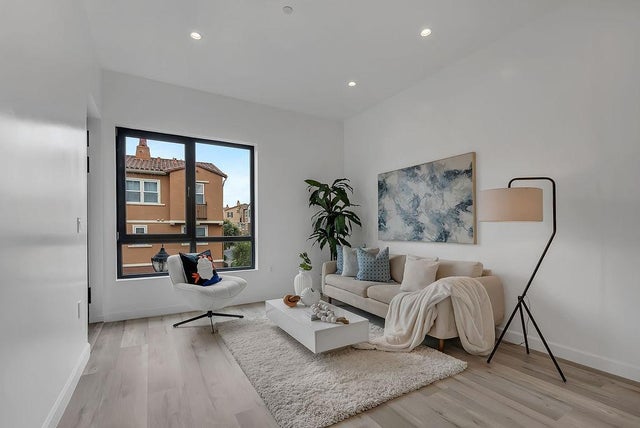 889 Mclellan Dr 205, SOUTH SAN FRANCISCO