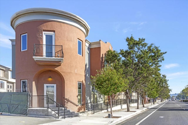 825 W A St 1, HAYWARD