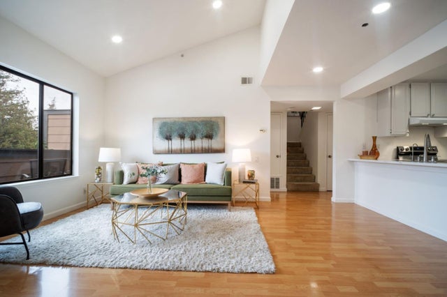 281 Hackamore Cmn, FREMONT