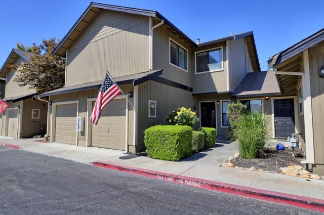 801 Nash Rd I2, HOLLISTER