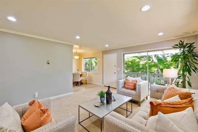 597 Valley Forge Way 4, CAMPBELL