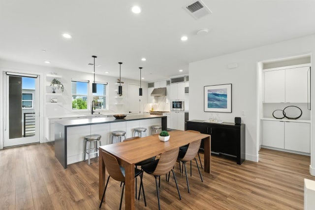 3493 Router Cmn, FREMONT