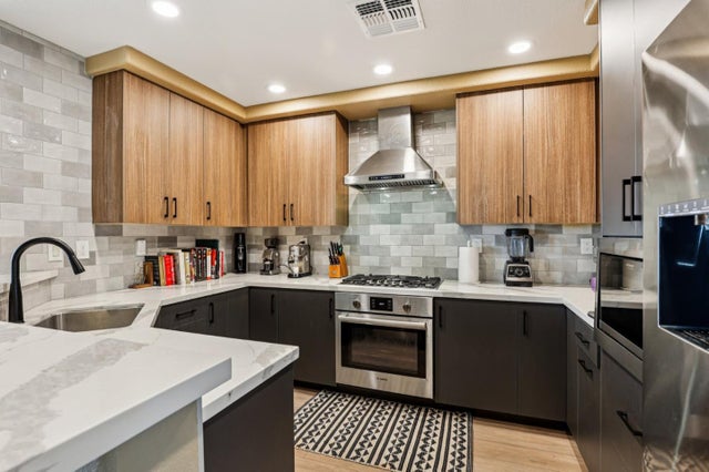 6264 Rocky Point Ct, OAKLAND