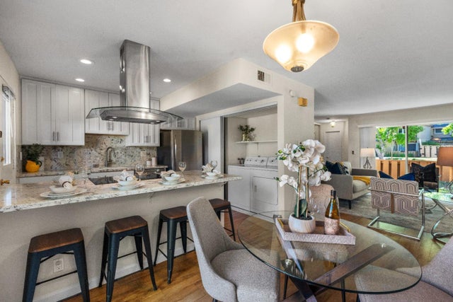 125 Connemara Way 3, SUNNYVALE