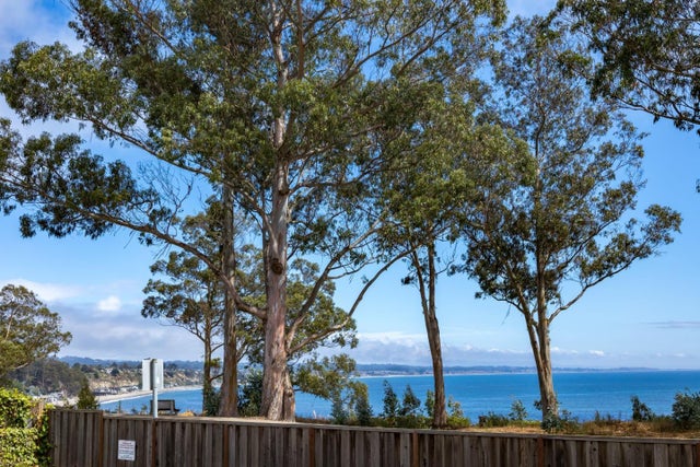 825 Balboa Ave 104, CAPITOLA