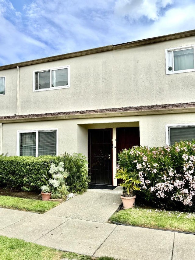 353 Laurel Ave 15, HAYWARD