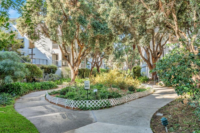 4 Anchor Dr F230, EMERYVILLE