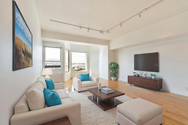 6363 Christie Ave 2122, EMERYVILLE