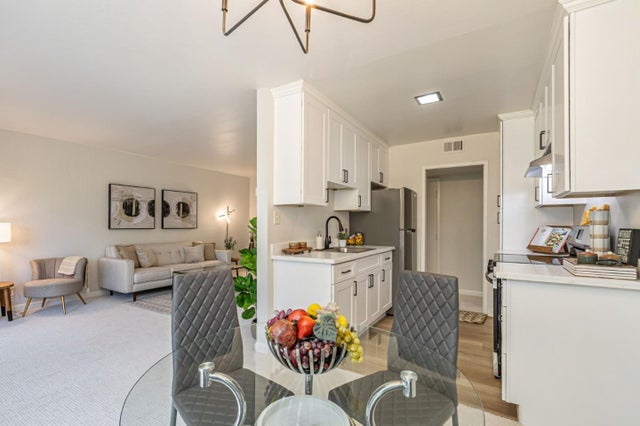 181 Del Medio Ave 307, MOUNTAIN VIEW