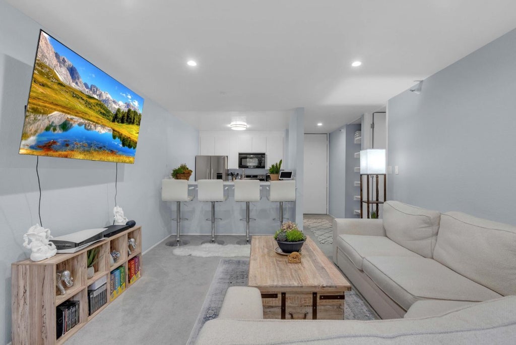 5202 Shelter Creek Ln, San Bruno