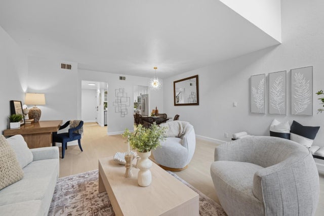 101 Redding Rd A4, CAMPBELL