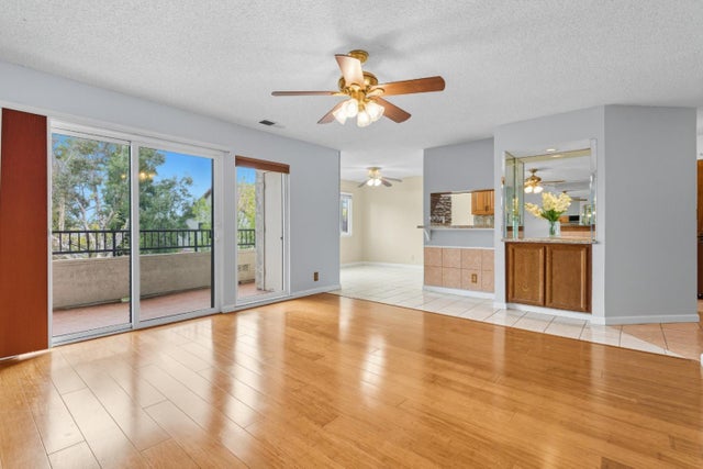 22103 Vista Del Plaza Ln 15, HAYWARD