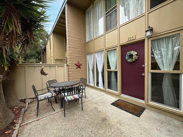 451 Dela Vina Ave 405, MONTEREY