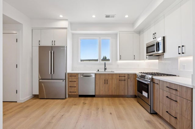 1433 Floribunda Ave 7, BURLINGAME