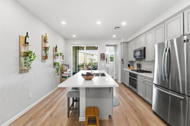 1206 California Cir, MILPITAS