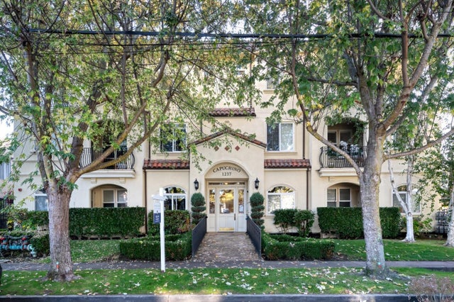 1237 Capuchino Ave 7, Burlingame