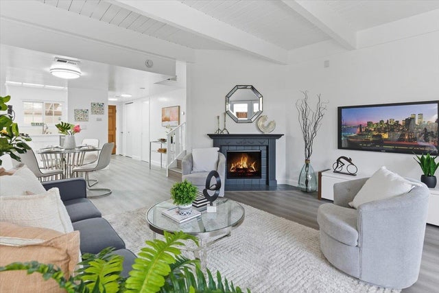 10405 Mary Ave, CUPERTINO