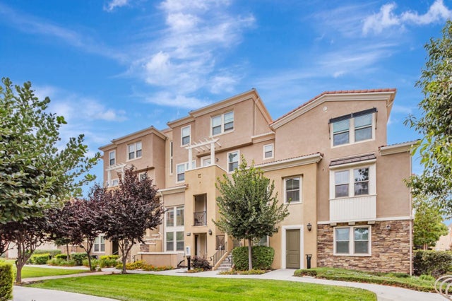 1890 Trento Loop, MILPITAS