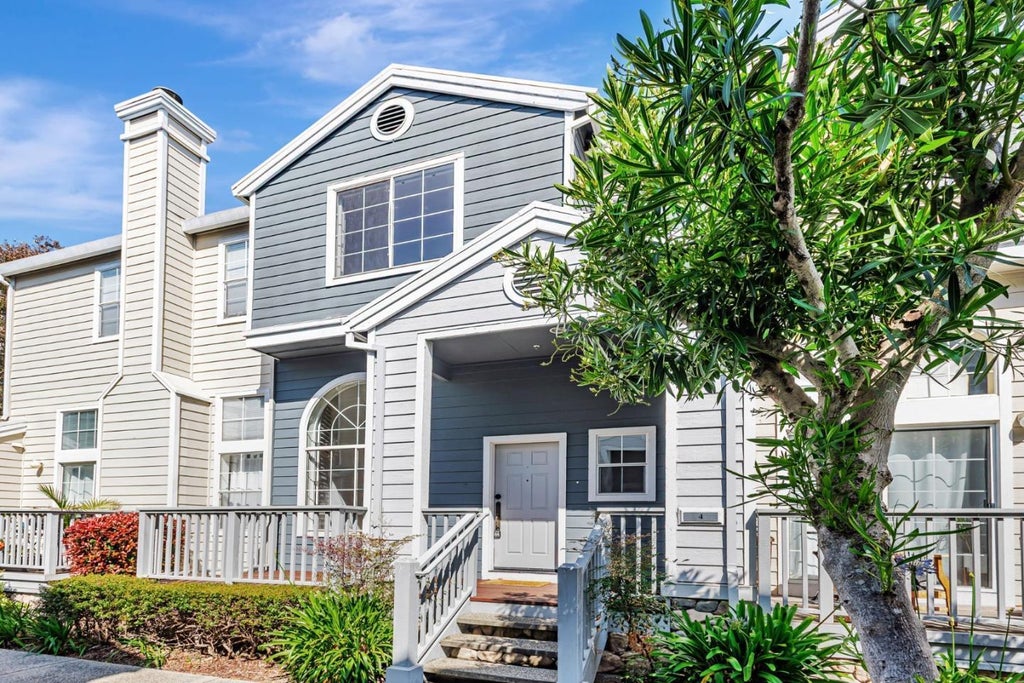 4 Brigantine Ln, REDWOOD CITY