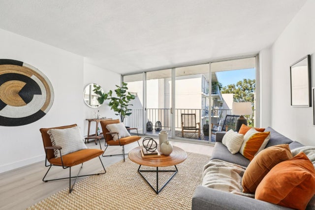 400 Davey Glen Rd 4826, BELMONT