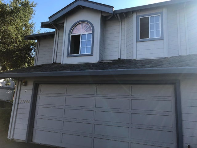 21686 Olive Ave, CUPERTINO