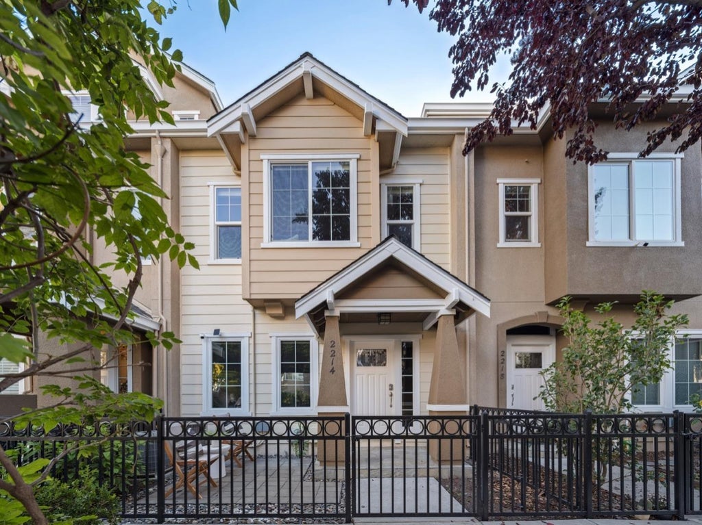 2214 Raspberry Ln, MOUNTAIN VIEW