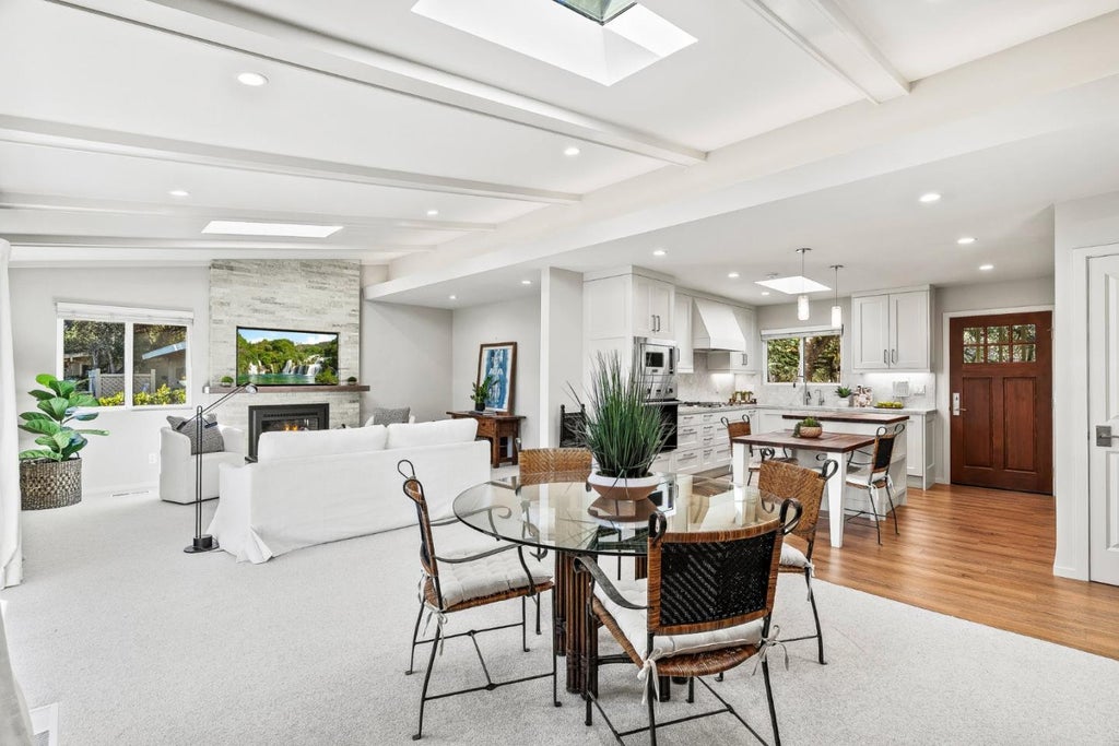 181 Hacienda Carmel, CARMEL