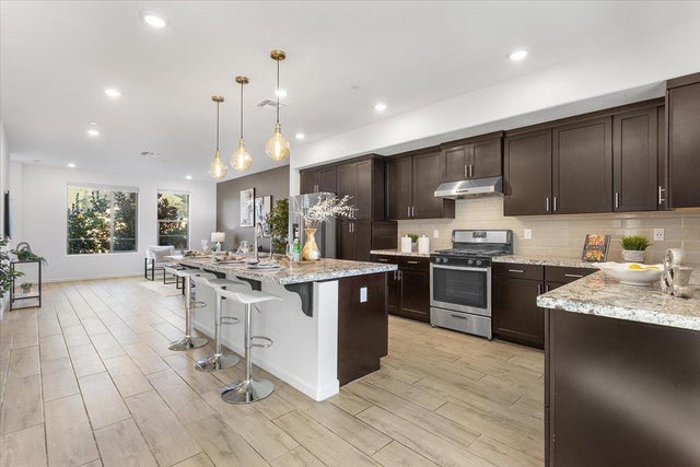 25218 Parklane Dr, HAYWARD