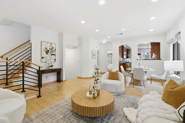 926 La Mesa Ter A, SUNNYVALE