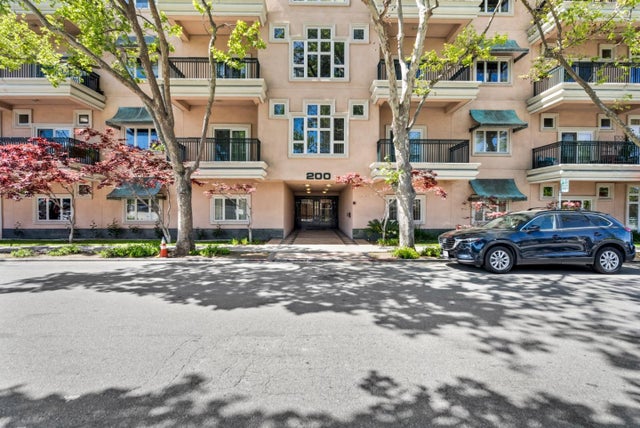200 Sheridan Ave 305, PALO ALTO