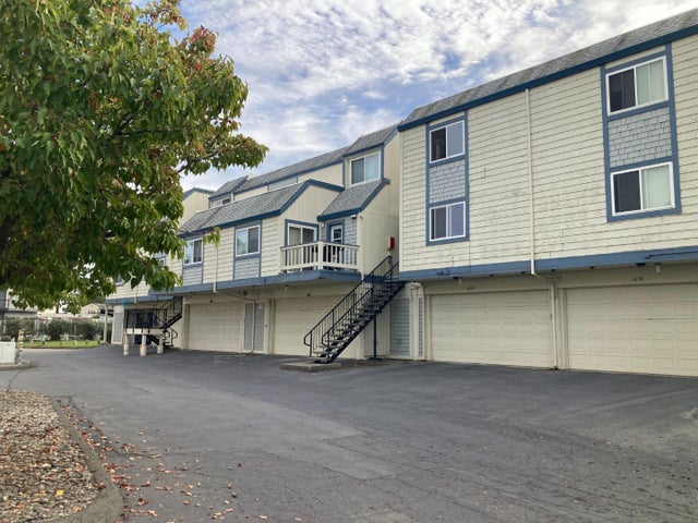 3660 Wells Rd, OAKLEY