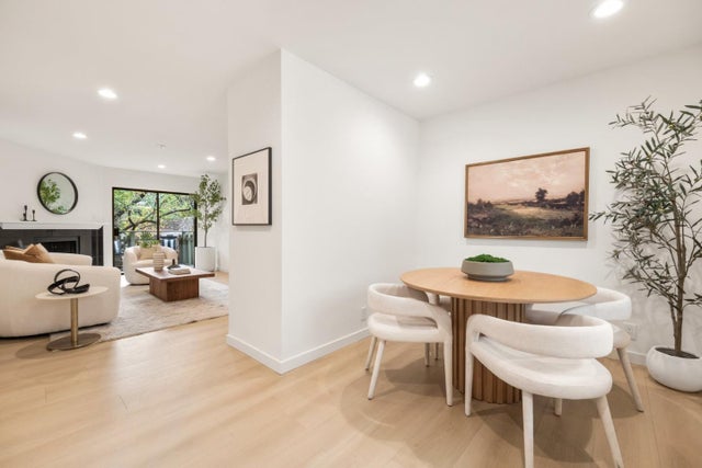 1070 Mercedes Ave 24, LOS ALTOS