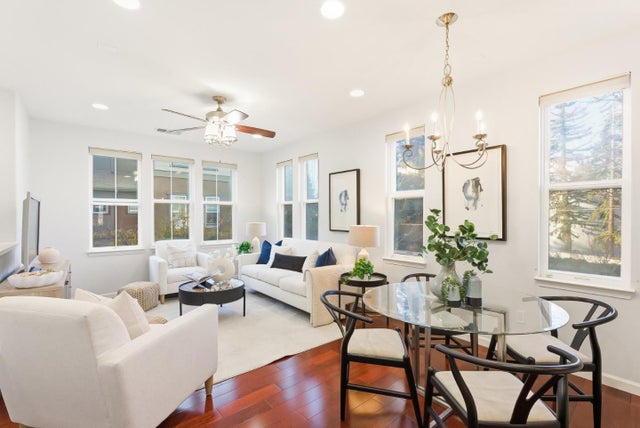 203 Peppermint Tree Ter 8, SUNNYVALE