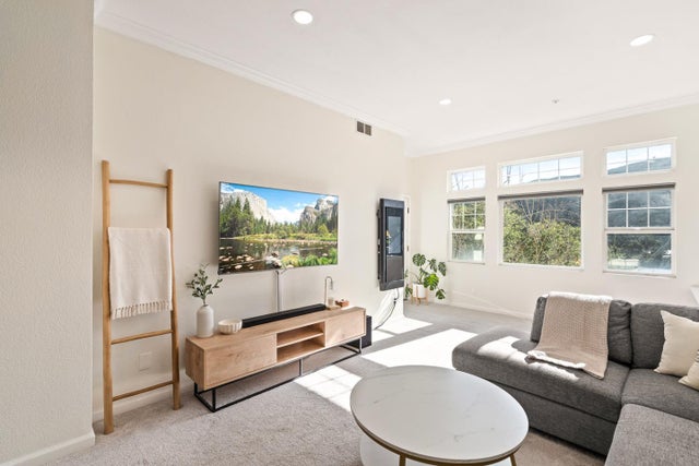 833 Swallowtail Ct, BRISBANE