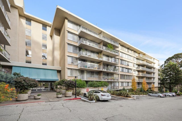 300 Davey Glen Rd 3601, BELMONT