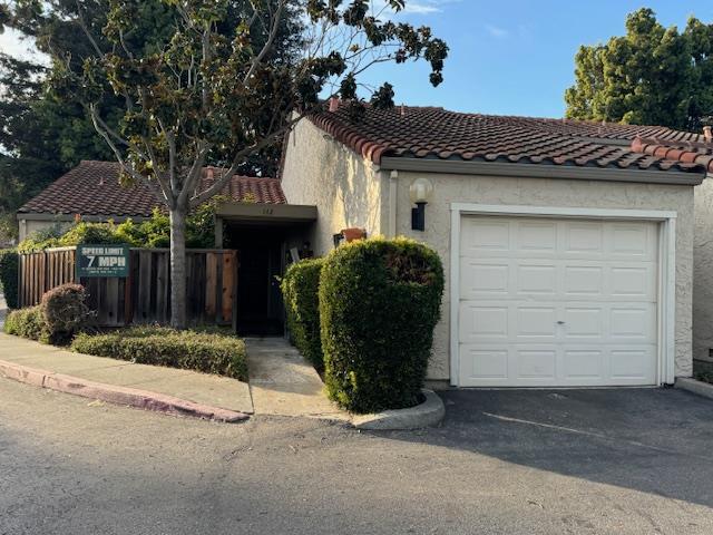 142 Mission Dr, EAST PALO ALTO