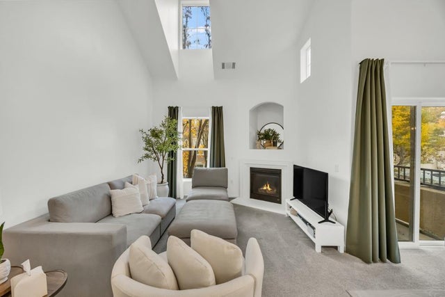 1300 Riva Dr 7, WEST SACRAMENTO