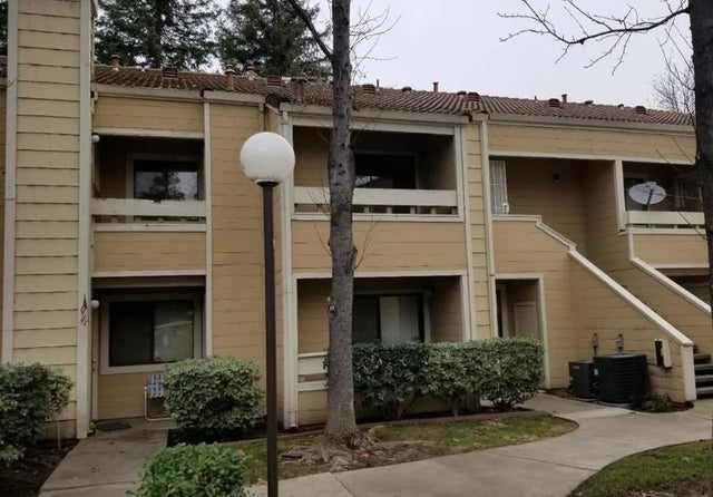 1645 Pyrenees Ave. #63 Ave, STOCKTON