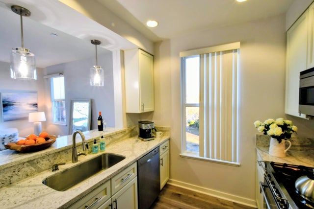 1066 41st Ave A207, Capitola