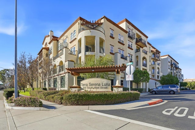 800 S Abel St 100, MILPITAS