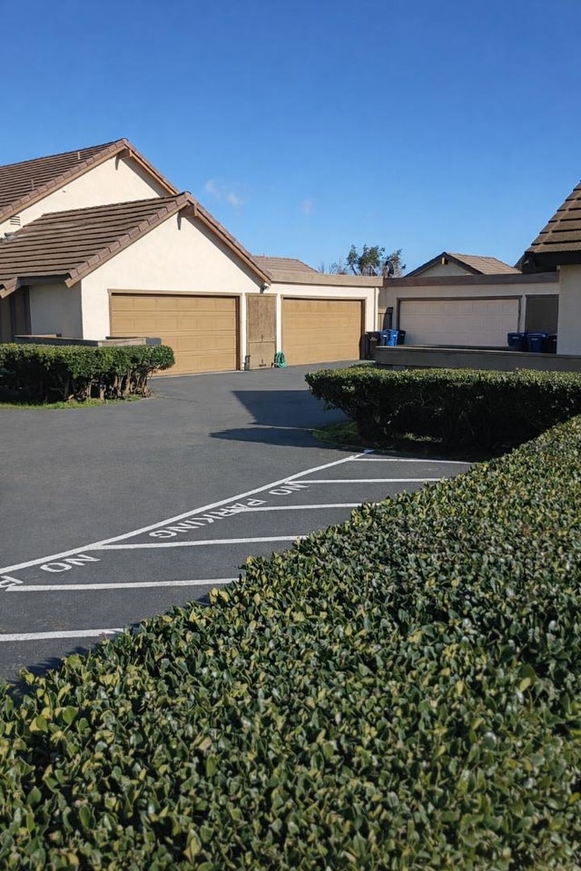 62 River Dr, King City