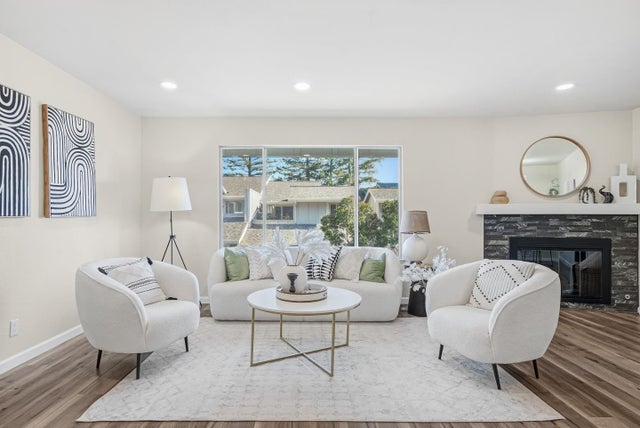 42 Lyonridge Ln, San Mateo