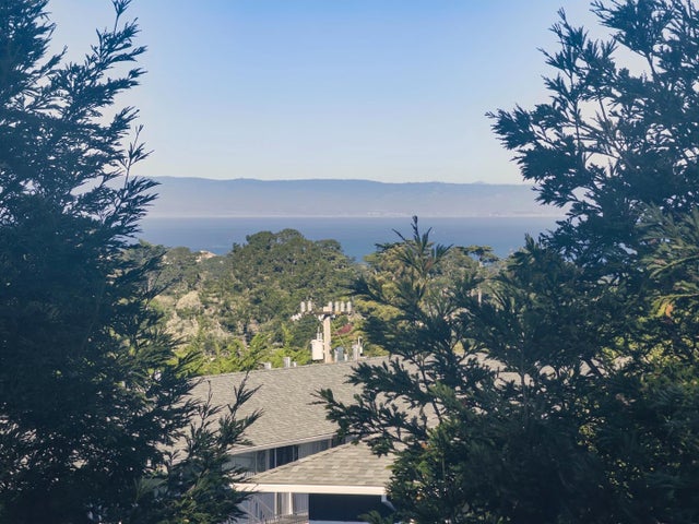 138 Mar Vista Dr, Monterey