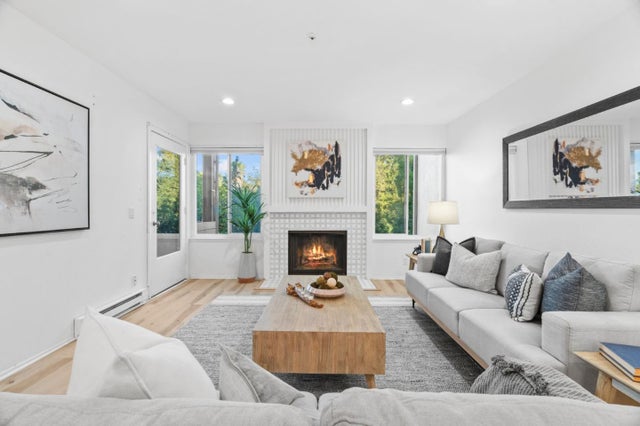 4000 Farm Hill Blvd 204, Redwood City