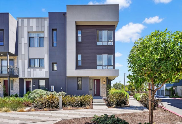 3891 Vanguard Cmn 1004, Fremont