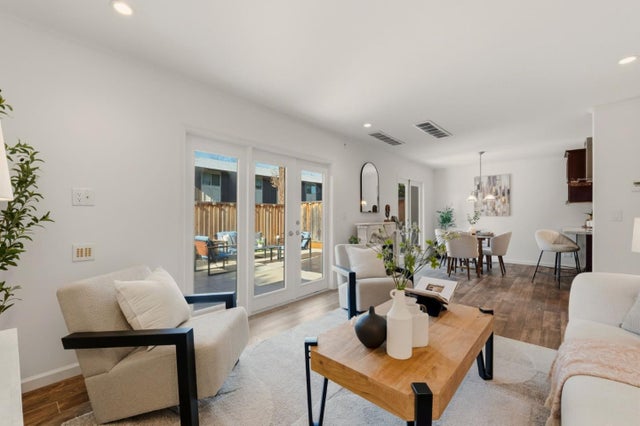 104 E Middlefield Rd B, MOUNTAIN VIEW