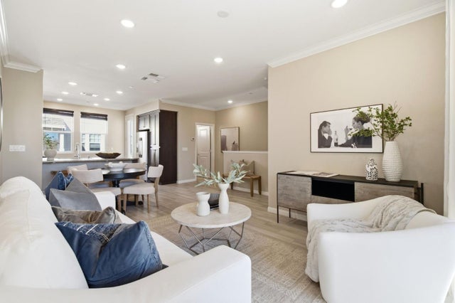 394 Circuit Way, Mountain View