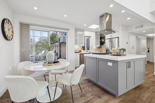 17 Cassandra Way, MOUNTAIN VIEW